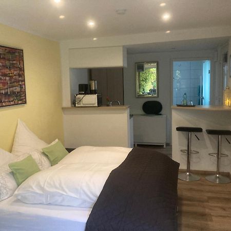 Auszeit Naehe Airport Apartment เริสราท ภายนอก รูปภาพ