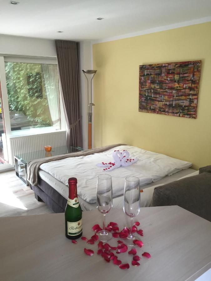 Auszeit Naehe Airport Apartment เริสราท ภายนอก รูปภาพ